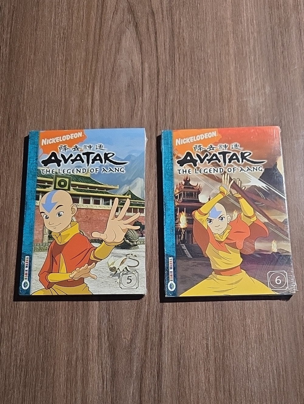 2 Nickelodeon Avatar: The Legend of Aang Set - Red, Yellow, Blue Covers Wrapped